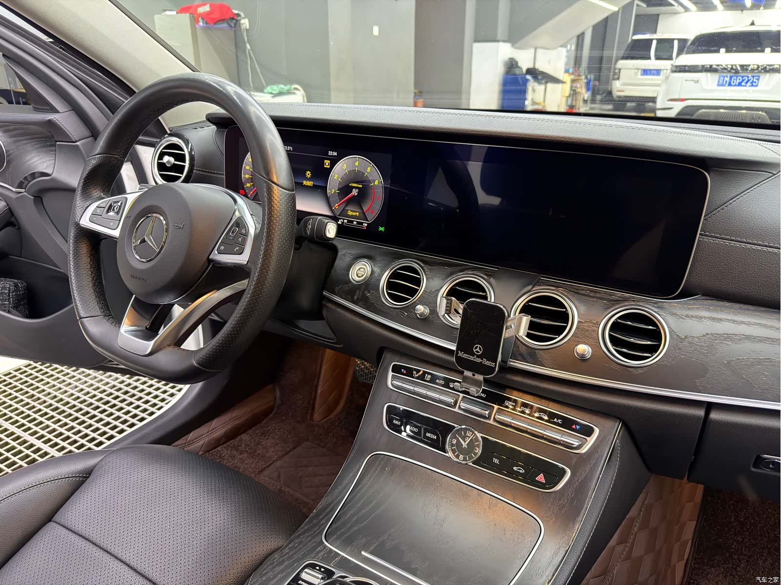 Mercedes-Benz E-Class, 2018 13