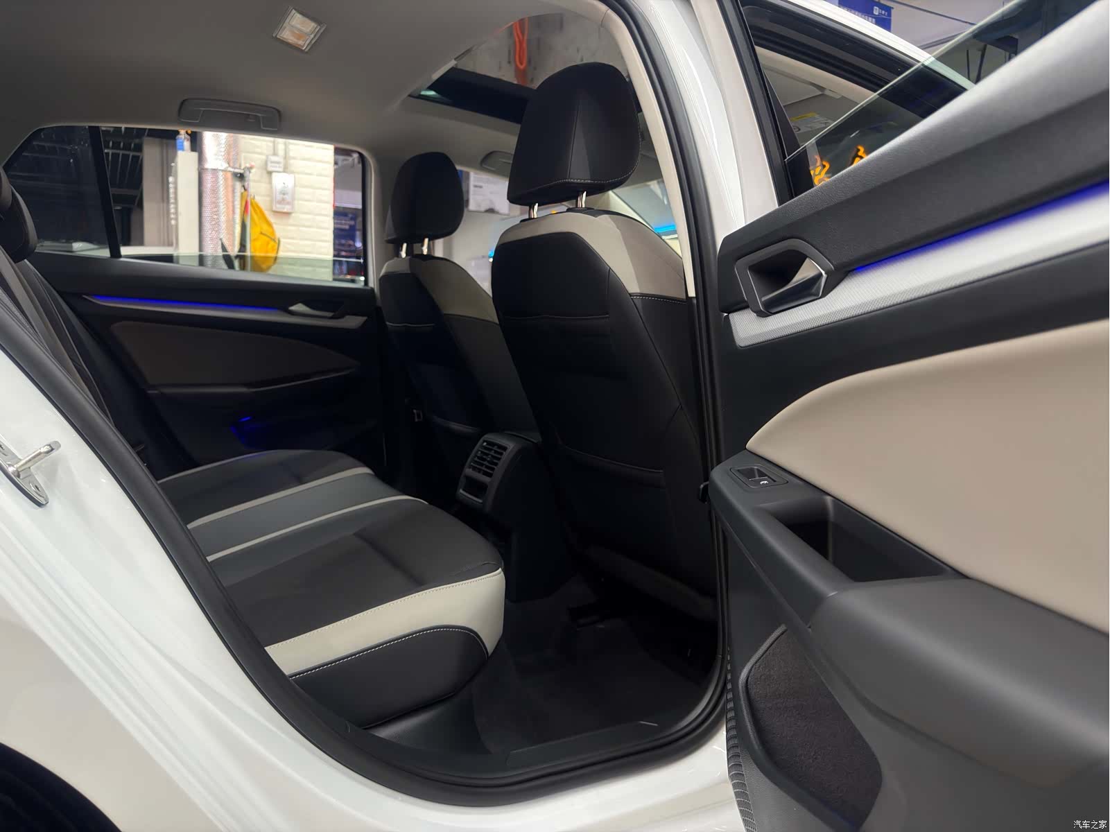 Volkswagen Golf, 2022 25