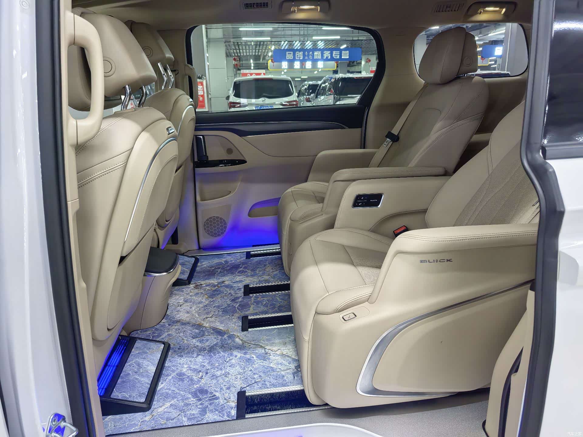 Buick GL8, 2025 6