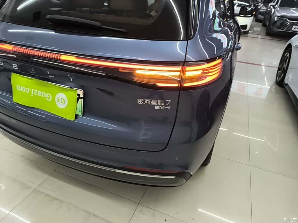 Geely 7, 2025 8