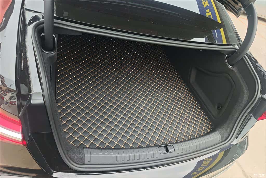 Audi A6L, 2024 4