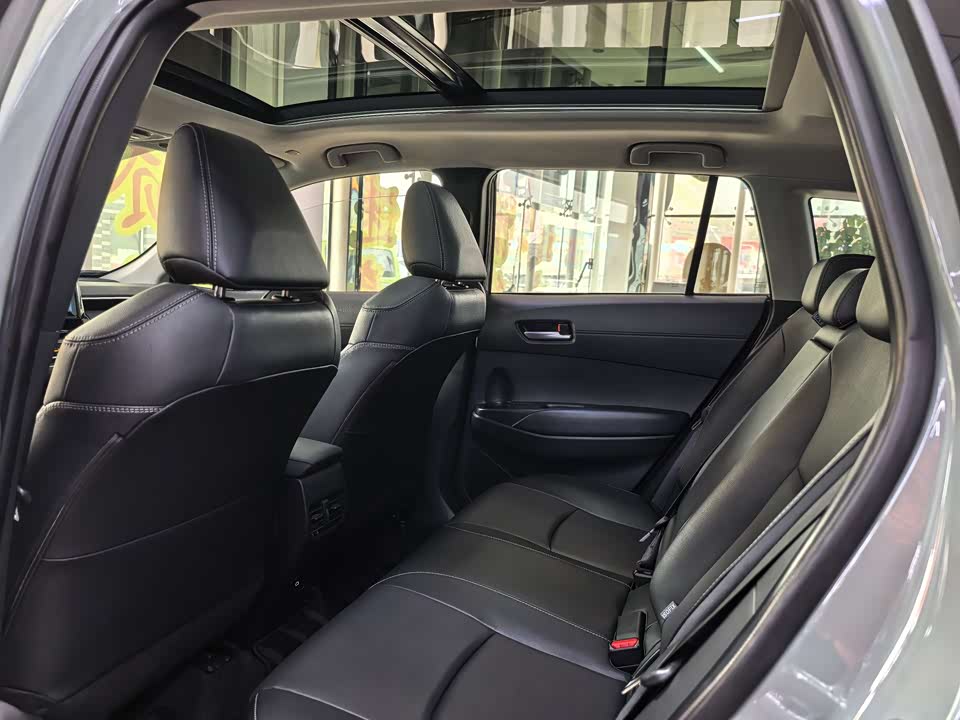 Toyota Corolla Sharp amplifier