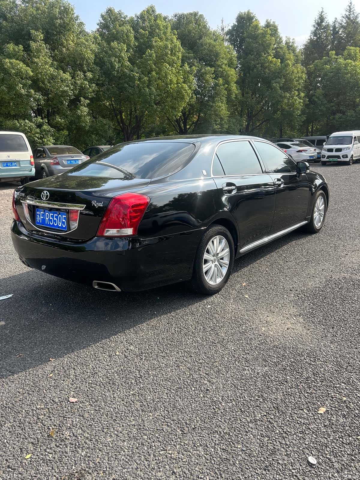 Toyota Crown, 2011 3
