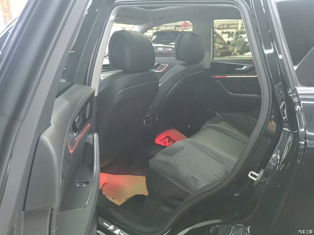 Hongqi HS5, 2023 17
