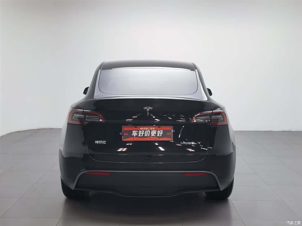 Tesla Model Y, 2023 4