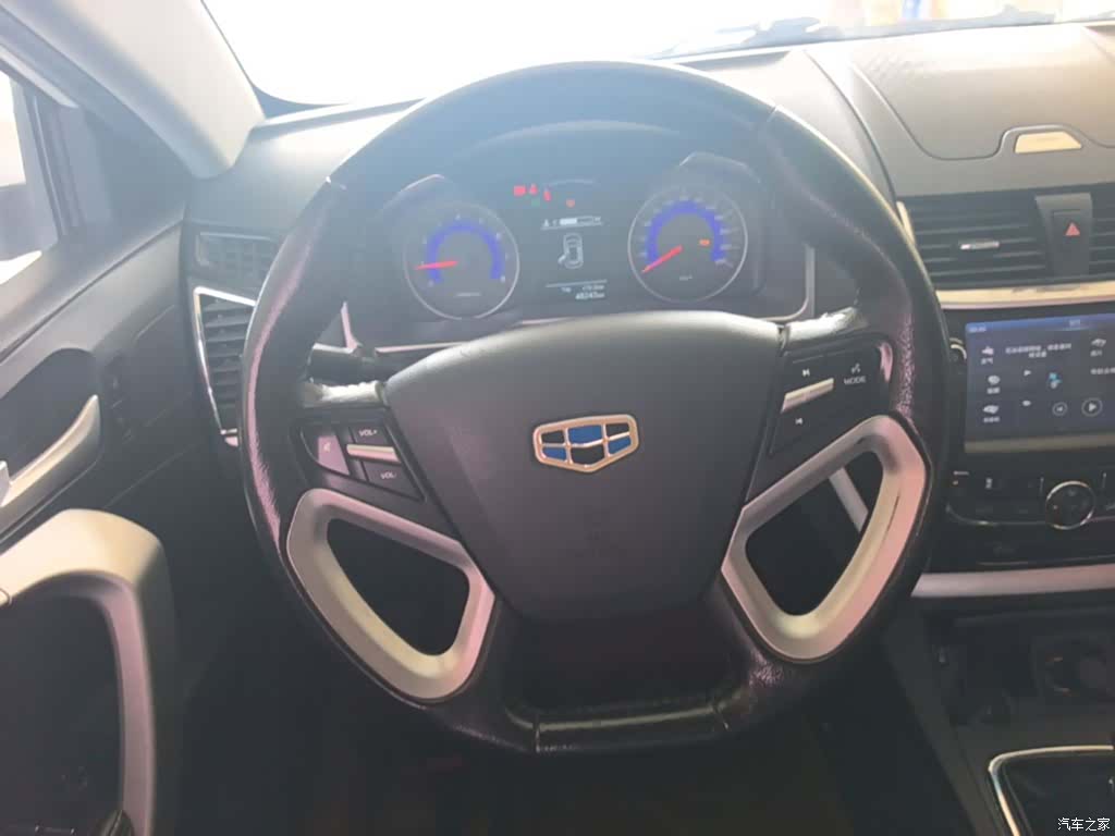 Geely Emgrand, 2016 11