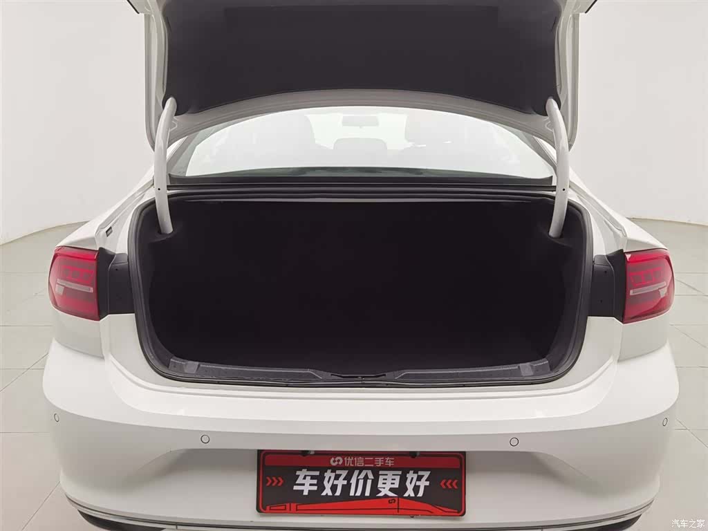 Volkswagen Lamando, 2020 16