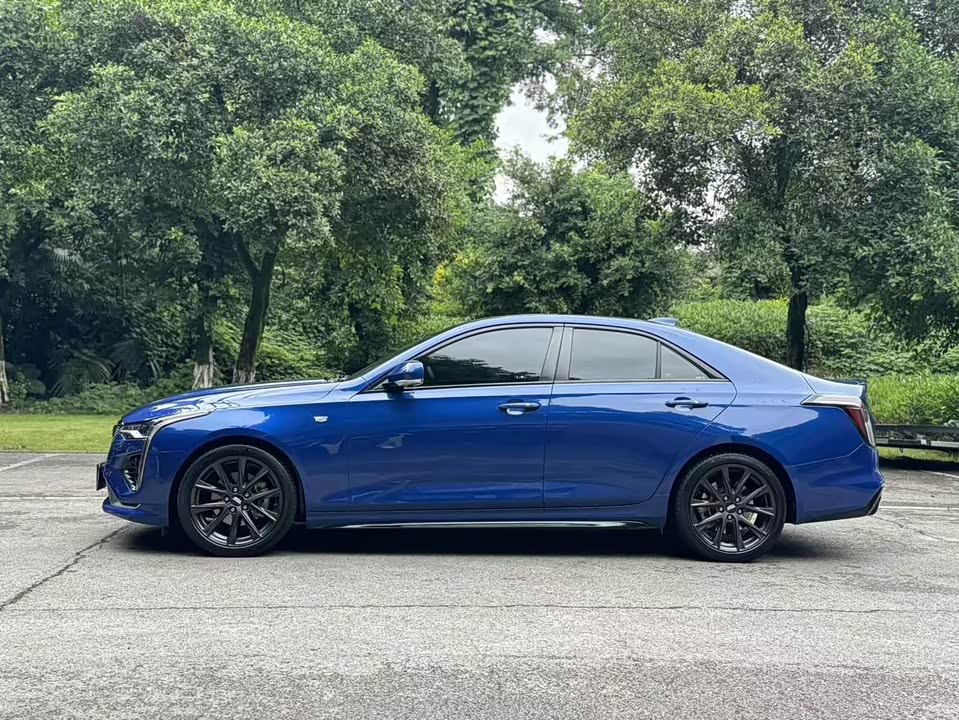 Cadillac CT4
