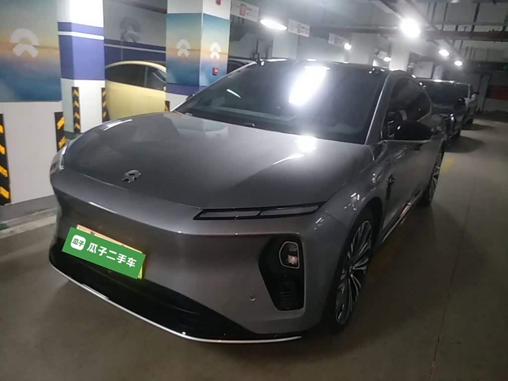 NIO ET9