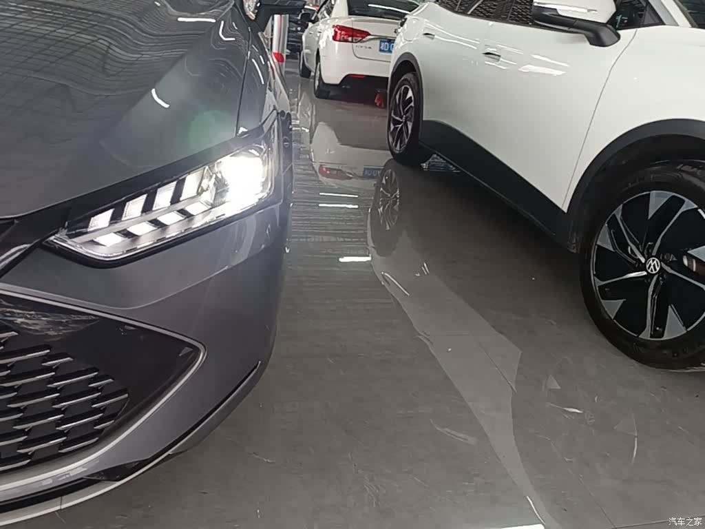 BYD Qin, 2023 18