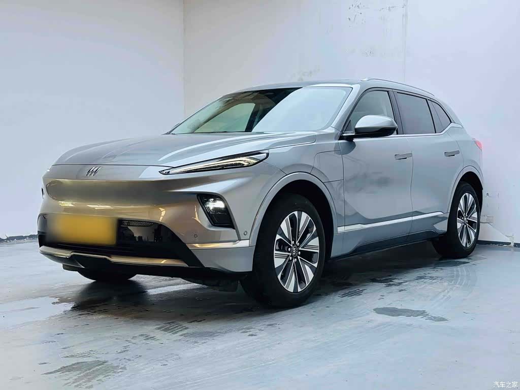 Buick E5, 2025 1