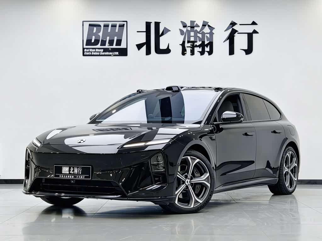 NIO ET5