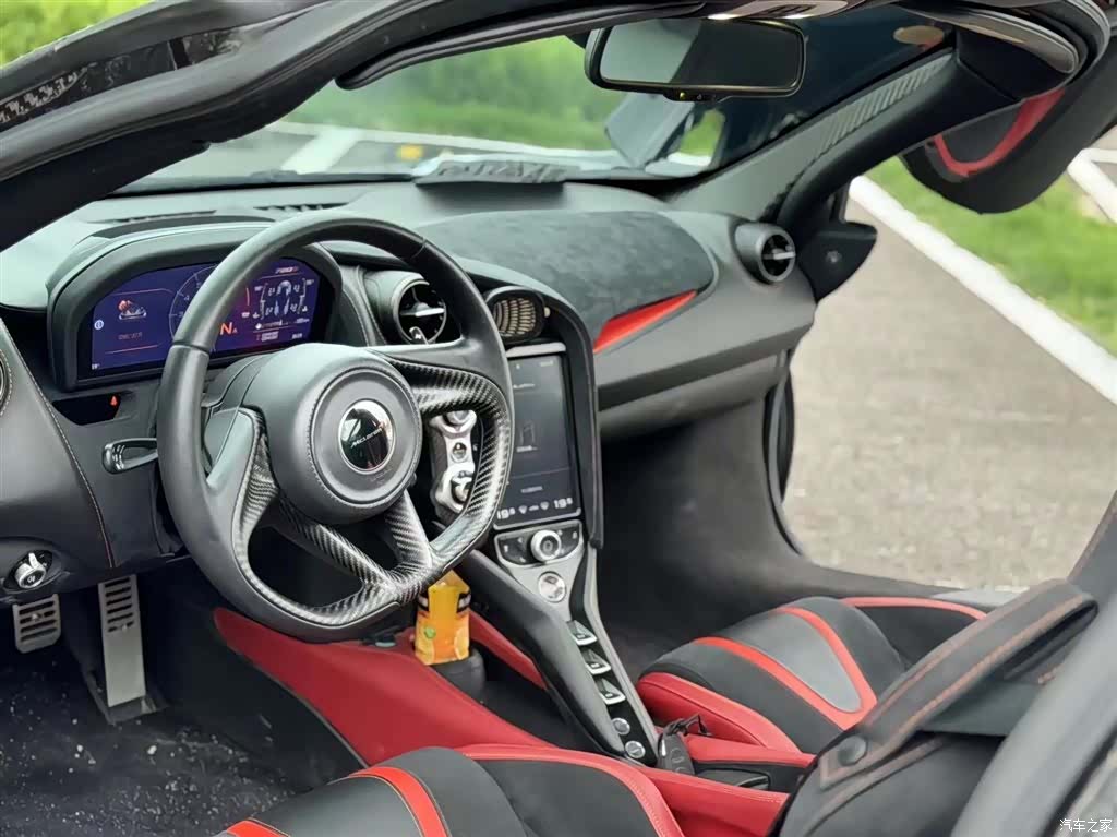 McLaren 720S, 2020 7