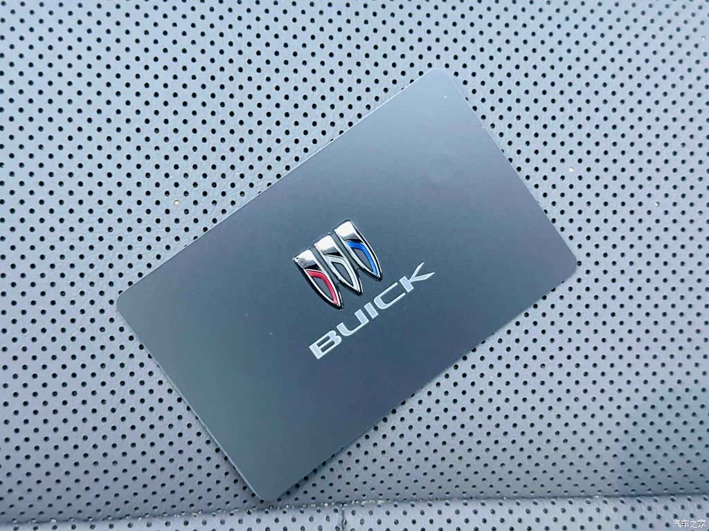 Buick E5, 2025 9