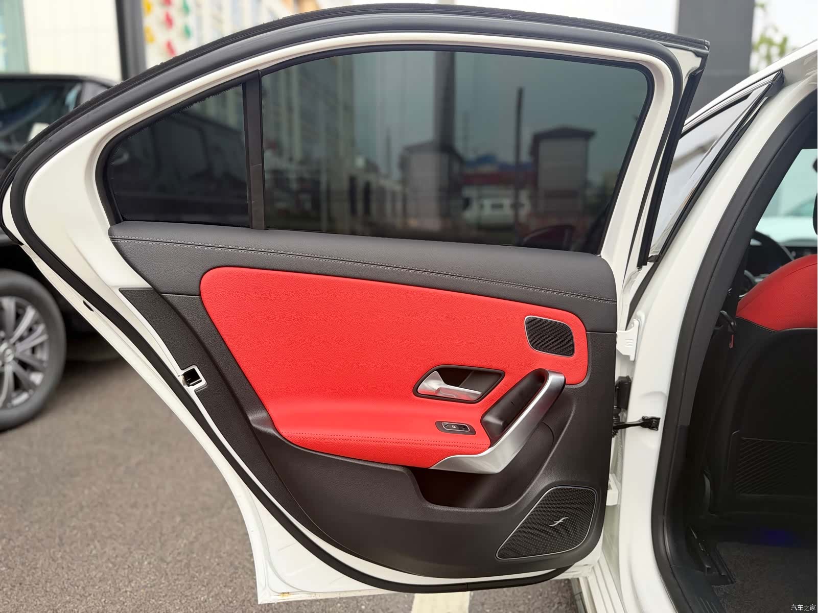 Mercedes-Benz A-Class, 2025 15