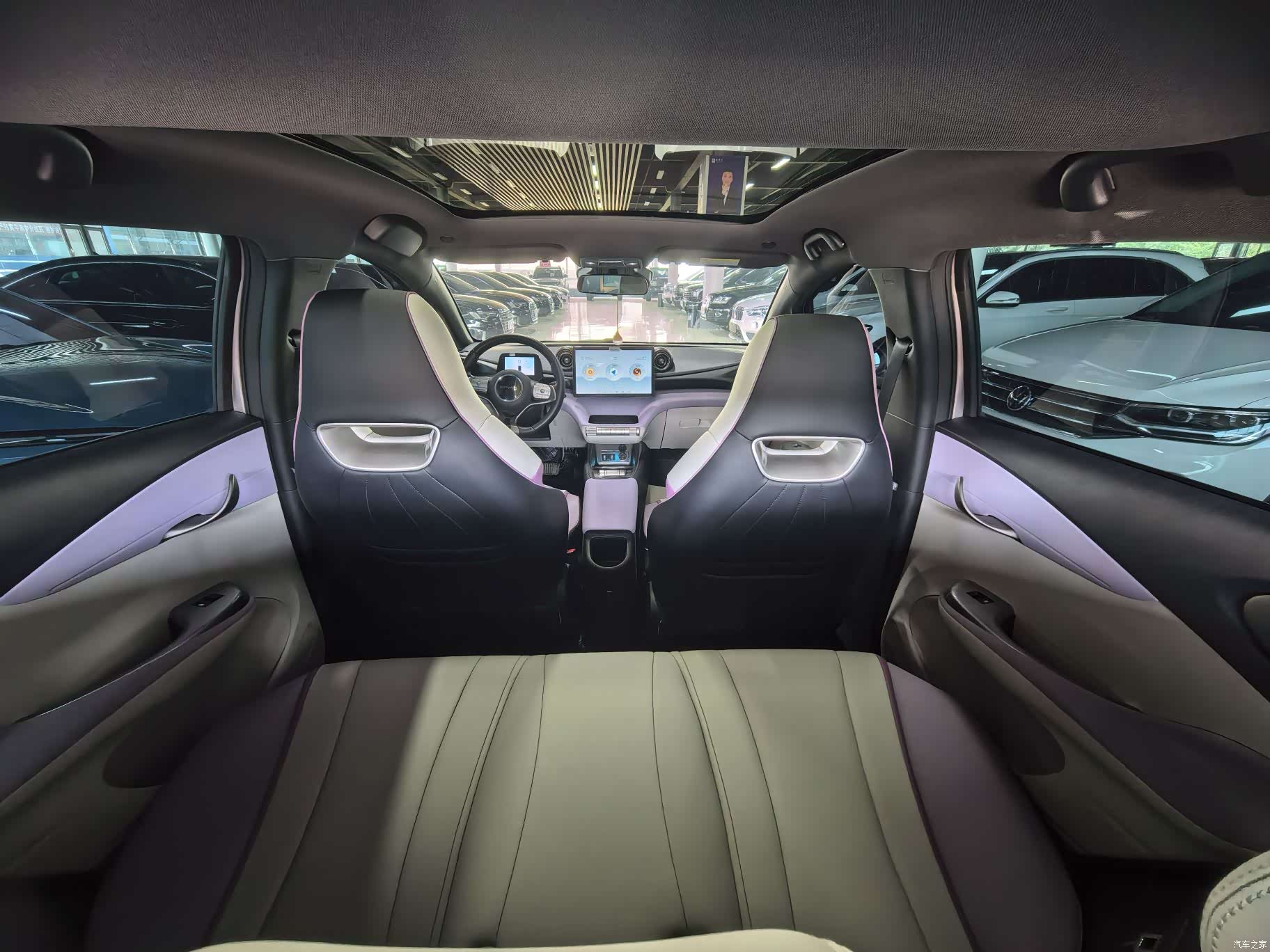 BYD Dolphin, 2022 9