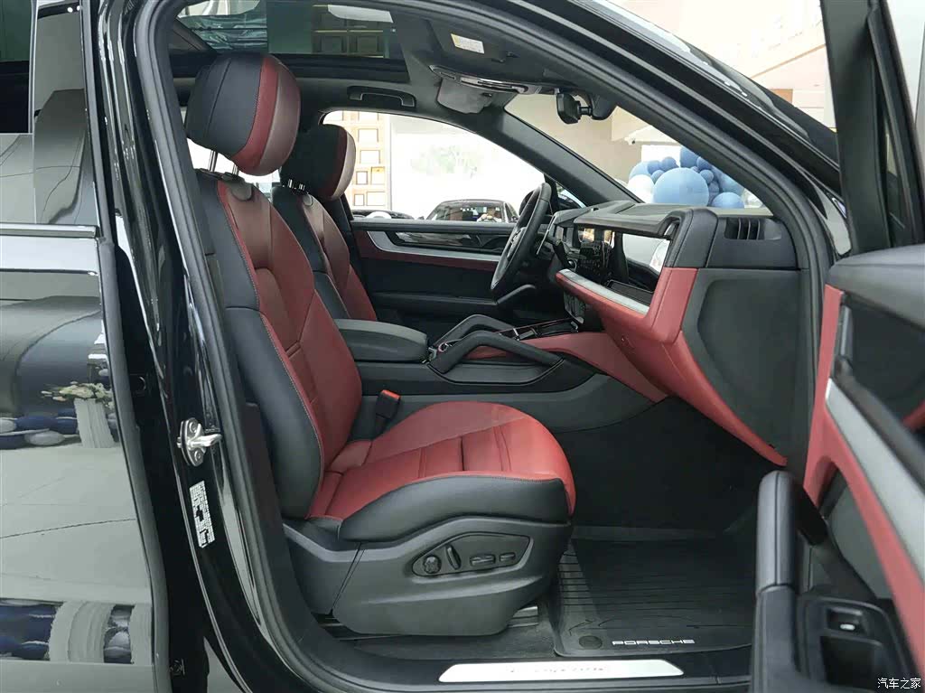 Porsche Cayenne, 2025 13