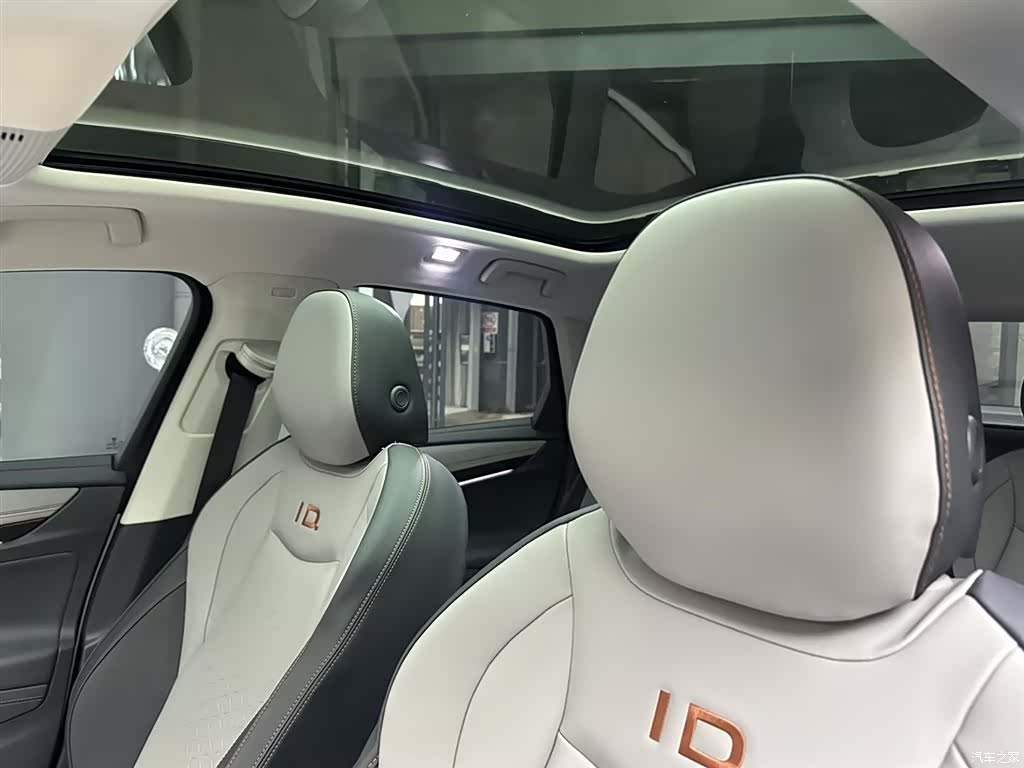Volkswagen ID.7, 2026 12