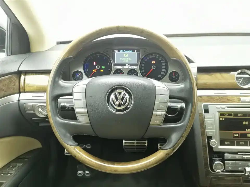 Volkswagen Phaeton