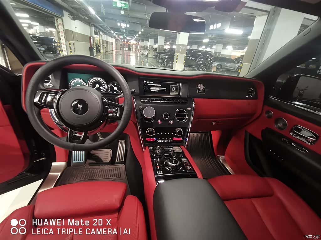 Rolls-Royce Cullinan, 2019 все фото