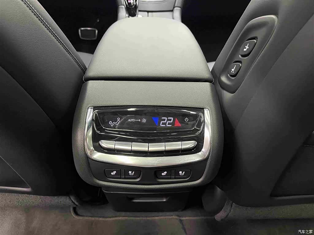 Cadillac XT6, 2024 17