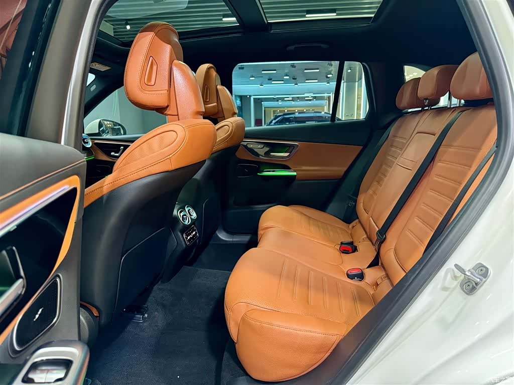 Mercedes-Benz GLC, 2025 21