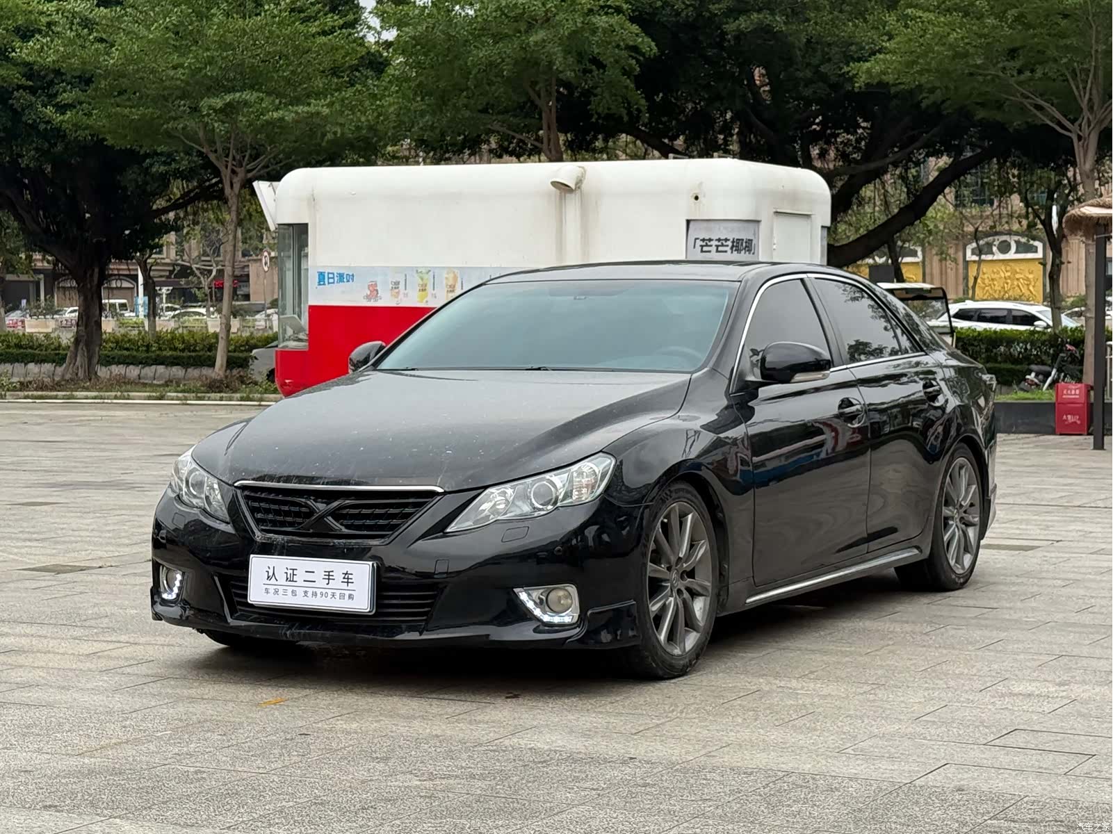 Toyota 2.5V, 2012 1