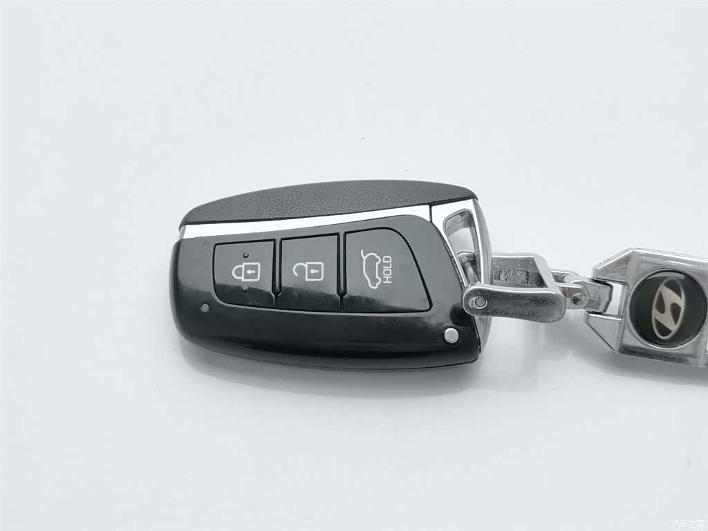 Hyundai Santa Fe, 2016 19