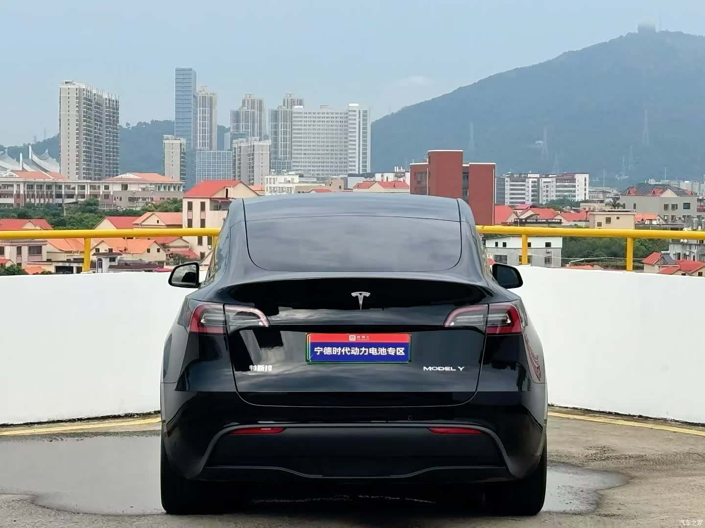 Tesla Model Y, 2023 8