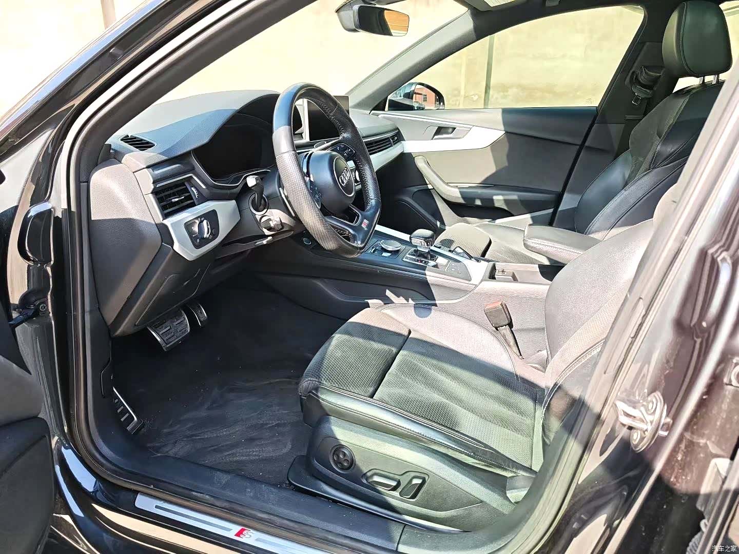 Audi A4, 2019 4