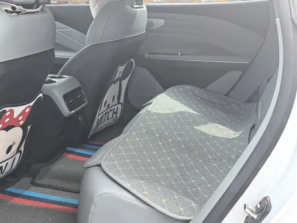 Geely Galaxy Galaxy E8