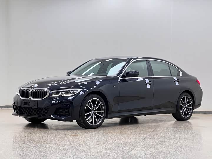 BMW 3 Series 2022 — фото 1