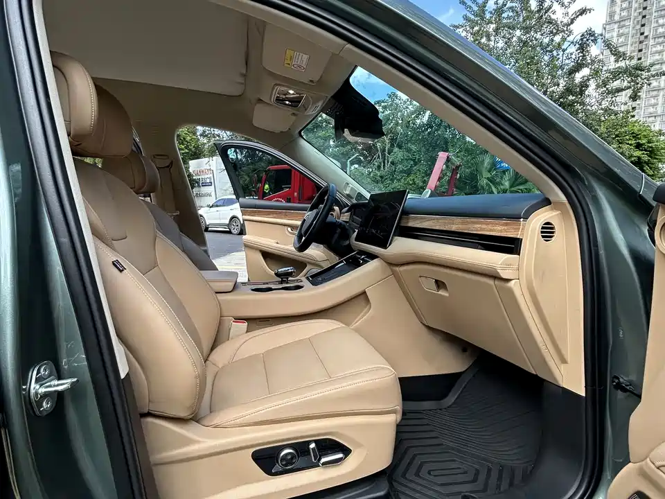 AITO Ask the world M5