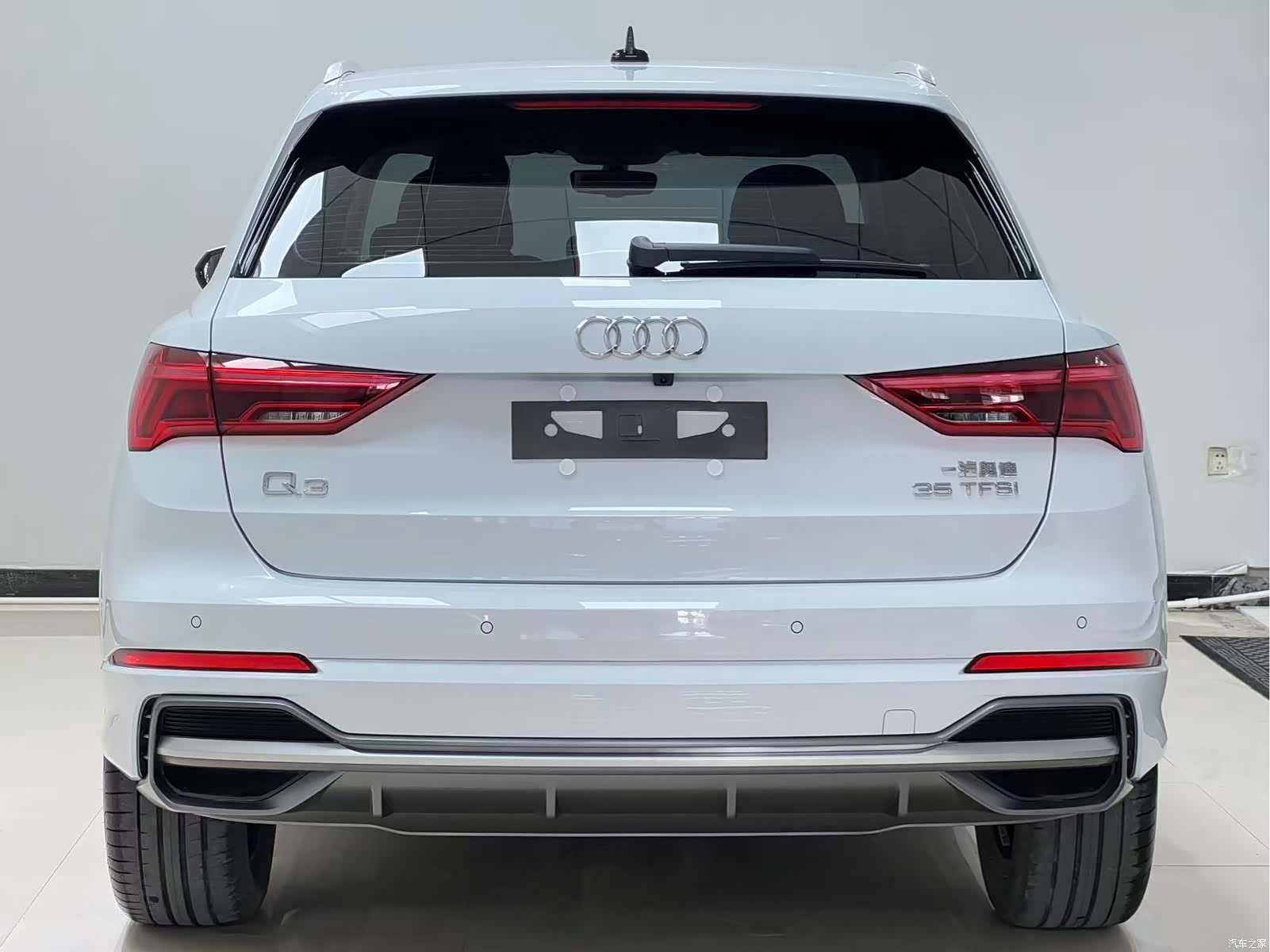 Audi Q3, 2022 все фото