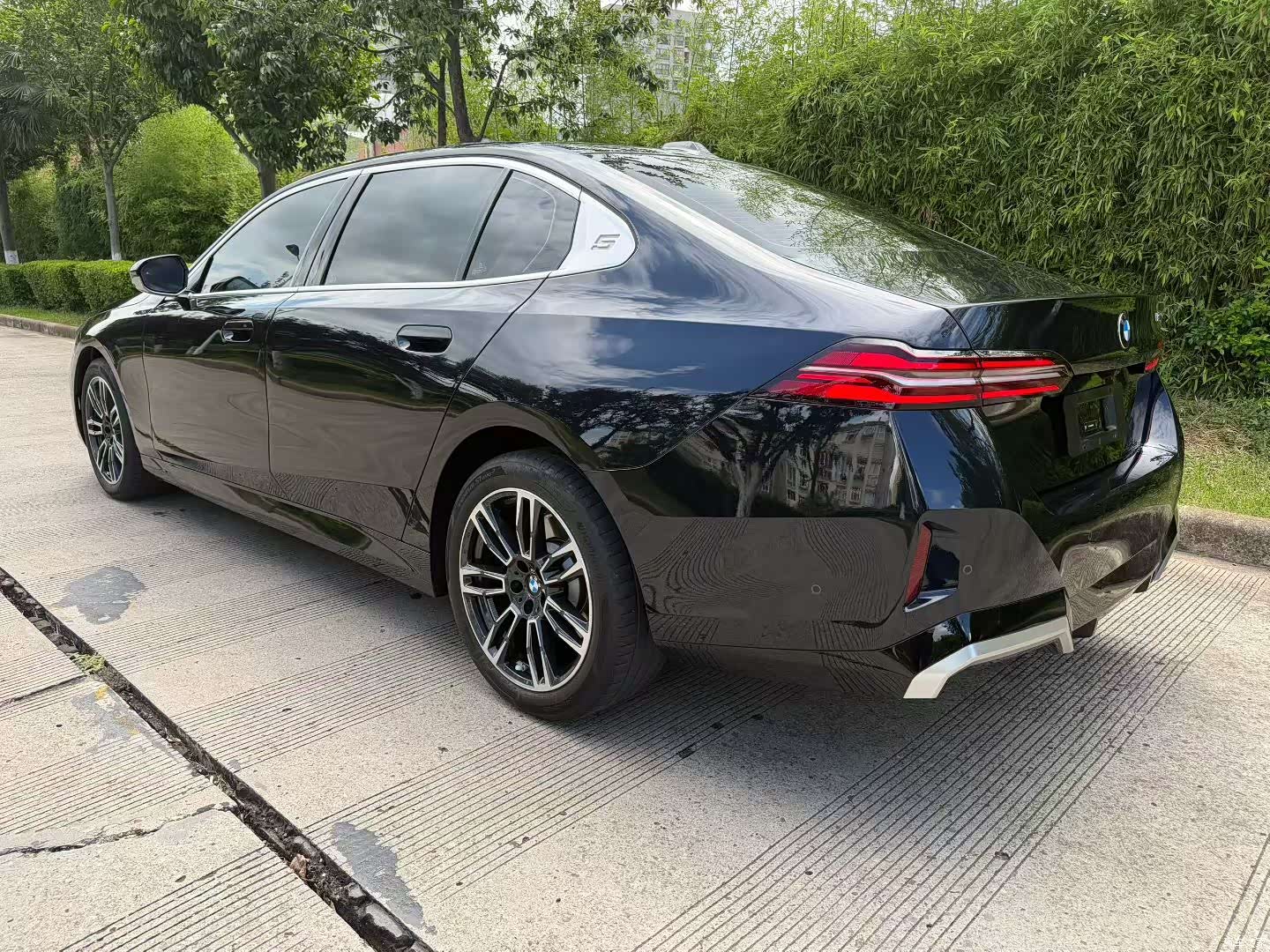 BMW 5 Series, 2024 9