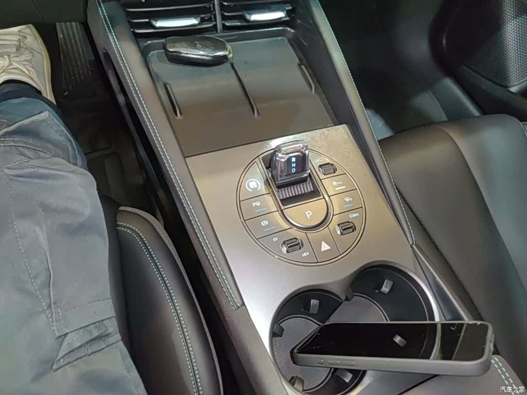 BYD Seal, 2025 14