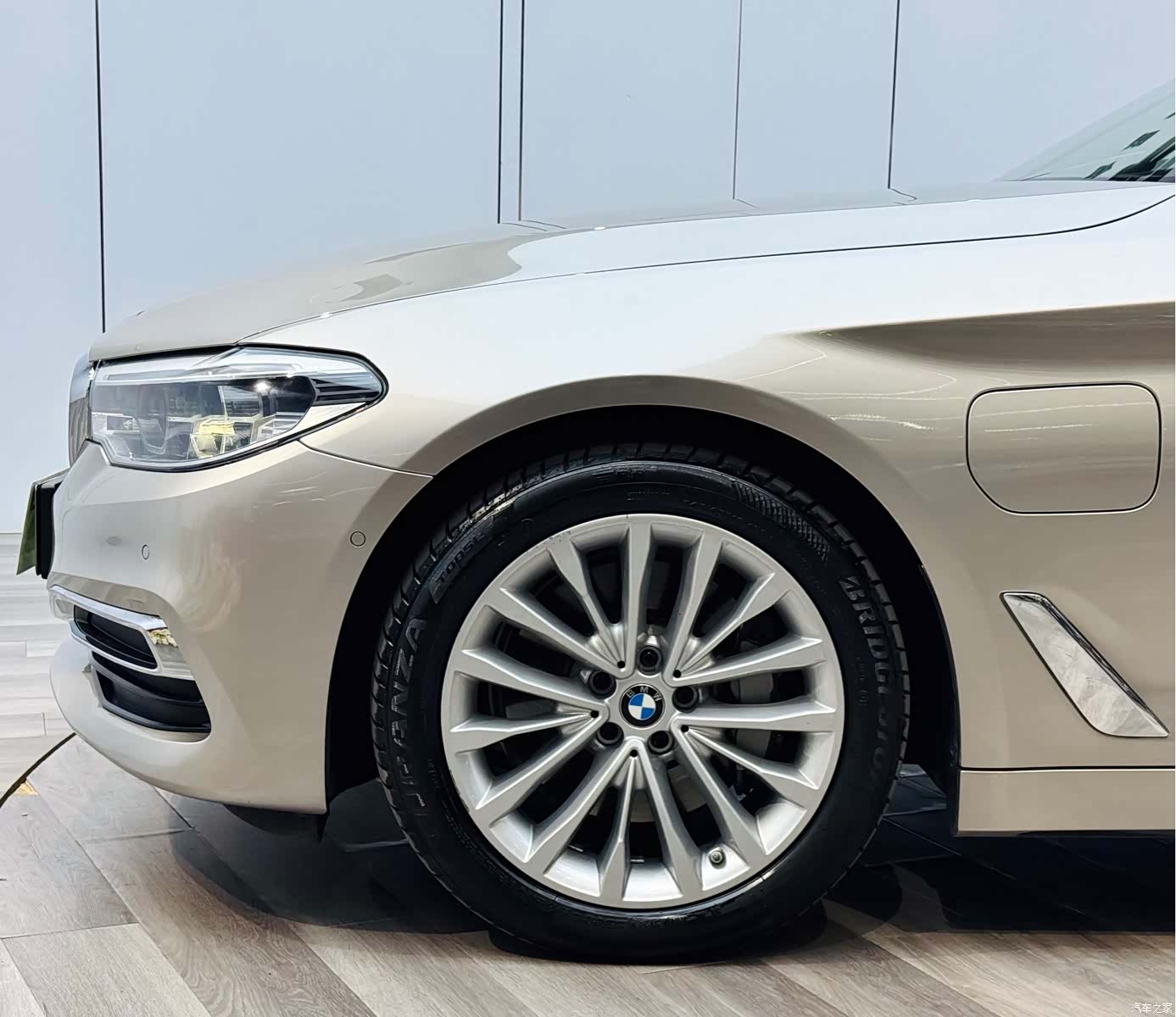 BMW 5 Series, 2019 28