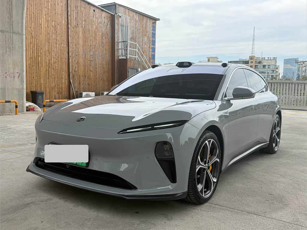 NIO ET5