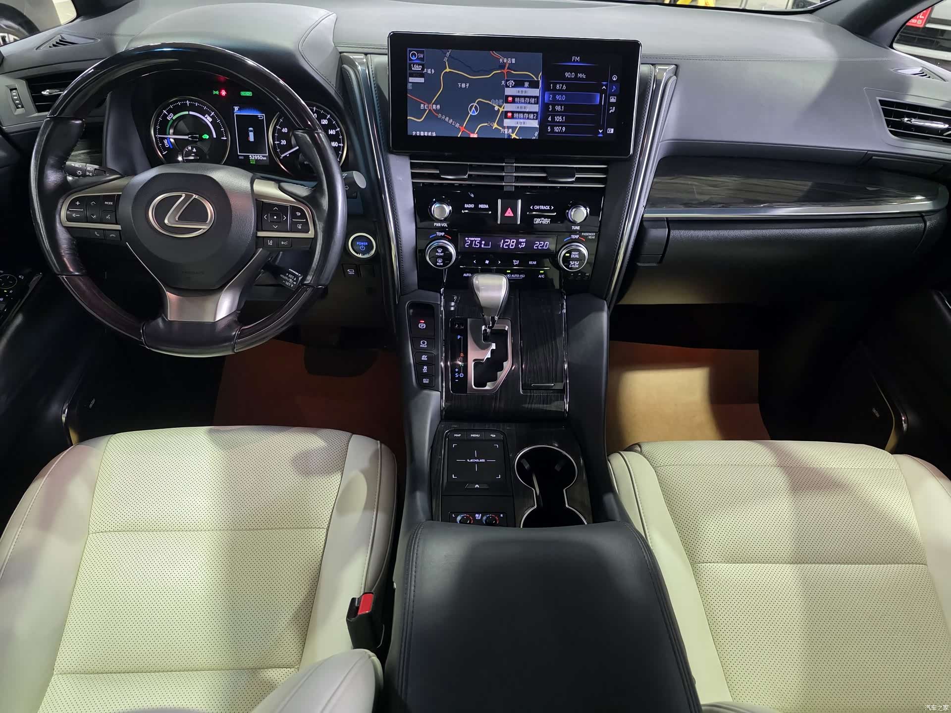 Lexus LM, 2021 12