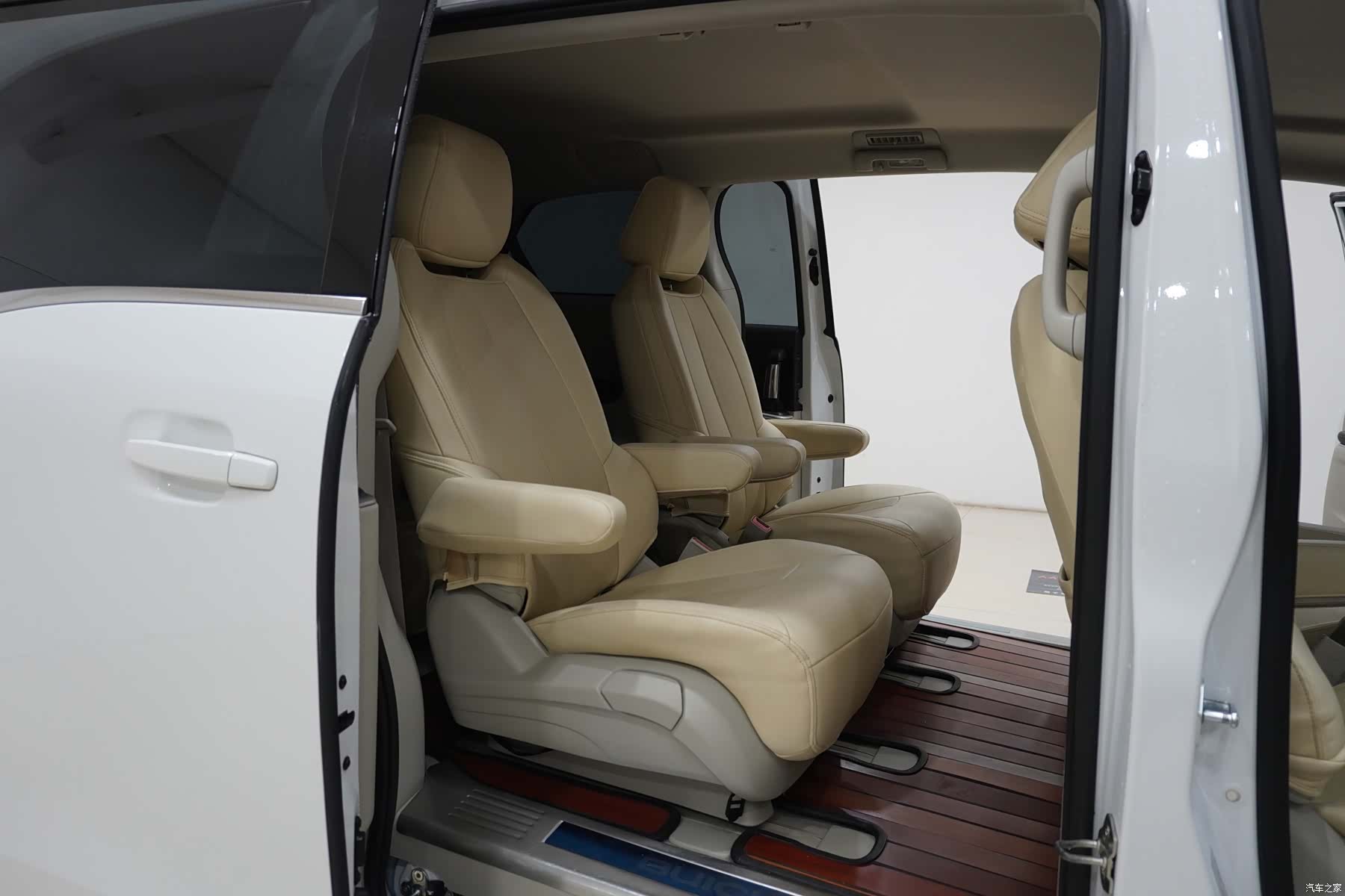 Buick GL8, 2020 11