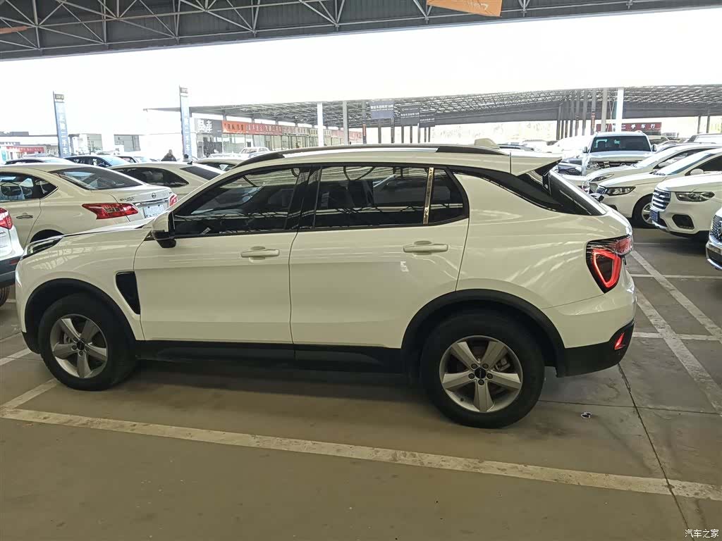 Lynk & Co 01, 2019 все фото