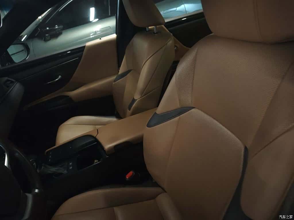Lexus ES, 2018 8