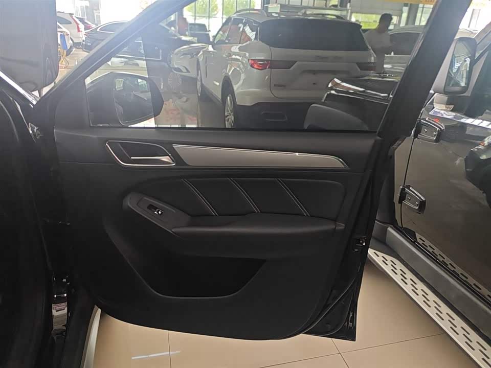 Roewe RX5 Roewe RX5