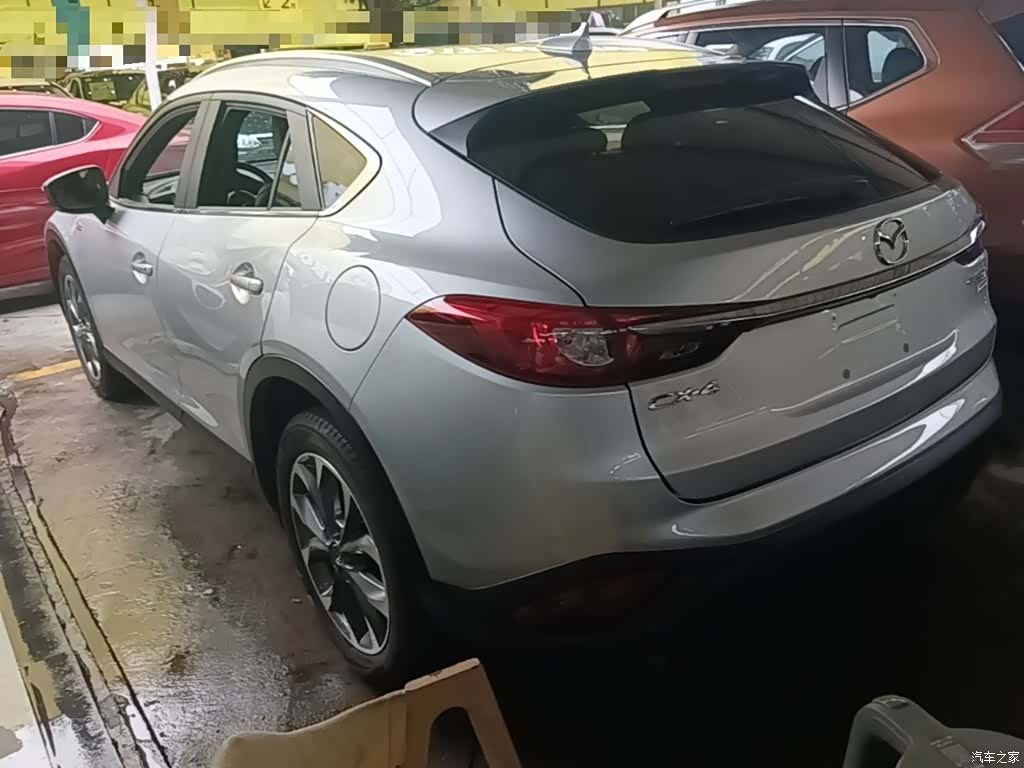 Mazda CX-4, 2018 все фото