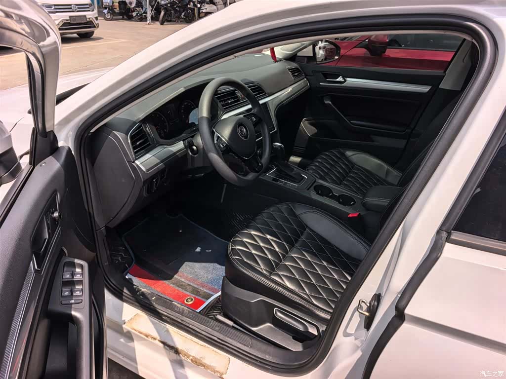 Volkswagen Lamando, 2022 7