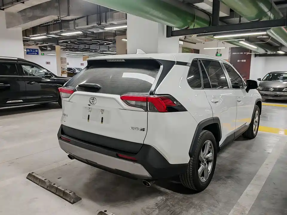Toyota RAV4 Rongfang