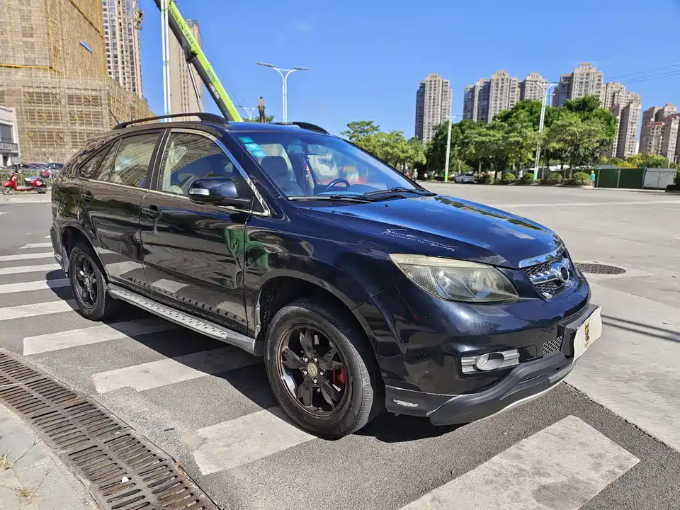 BYD S6