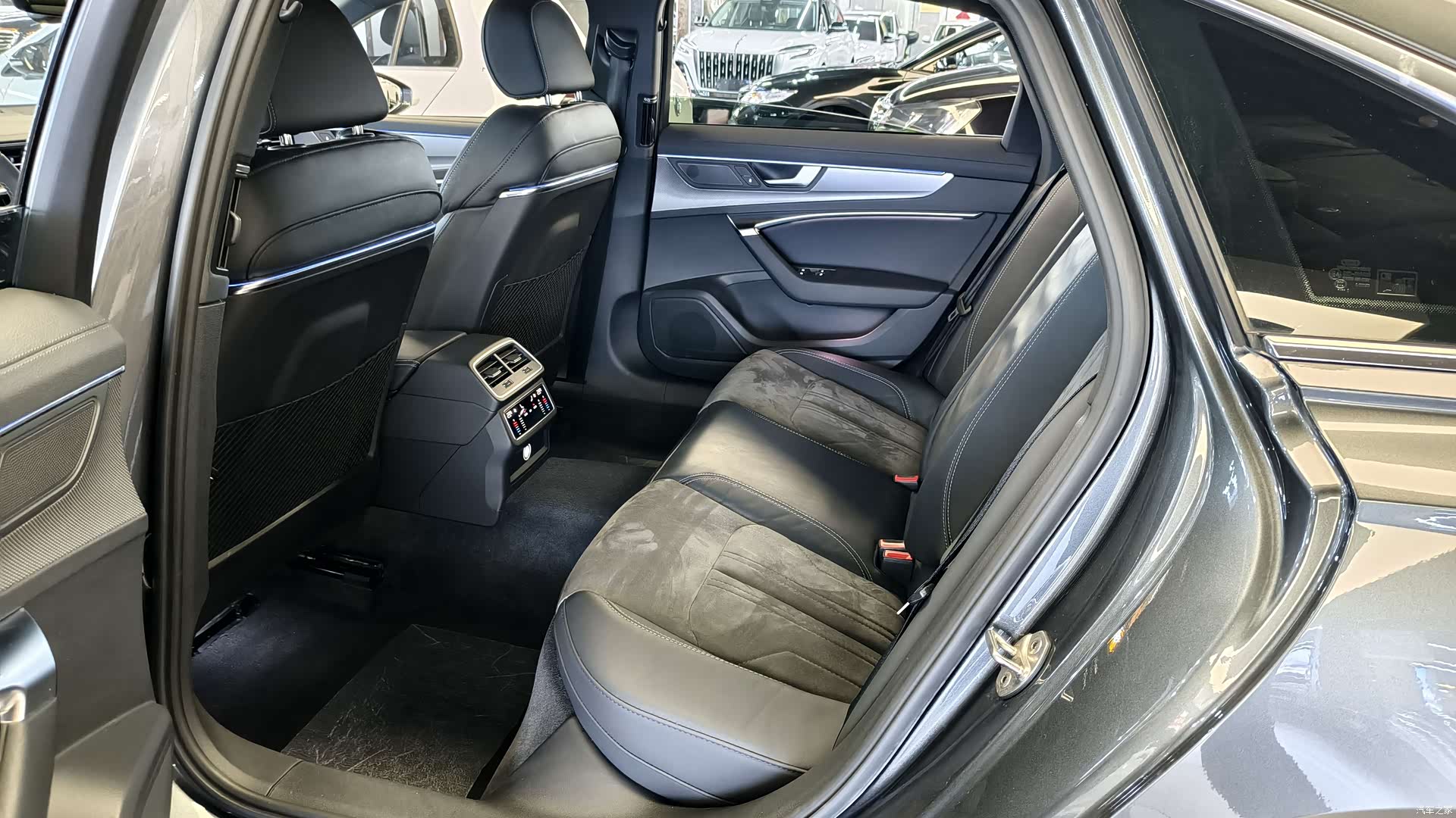 Audi A6L, 2021 8