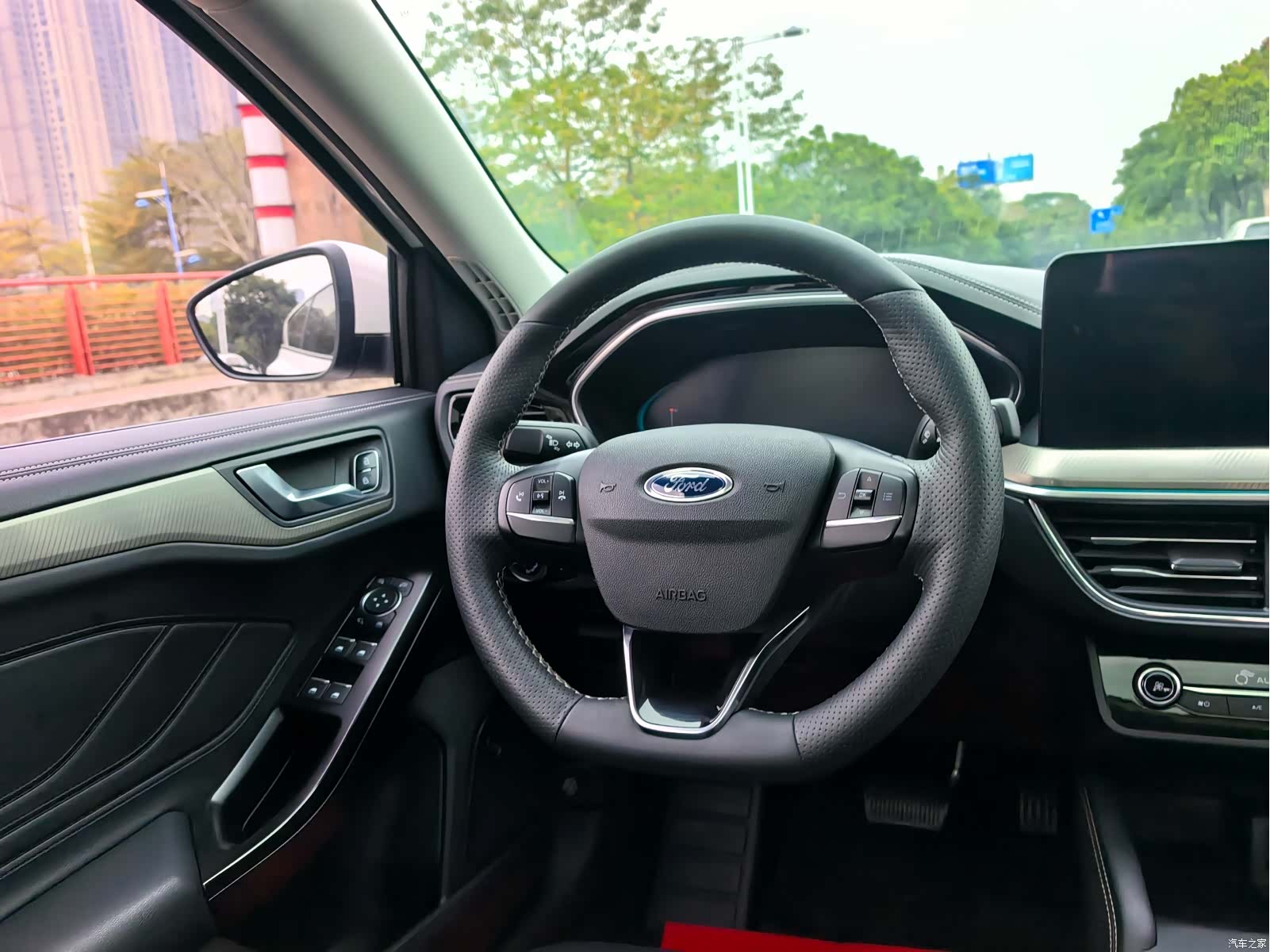 Ford Focus, 2022 7