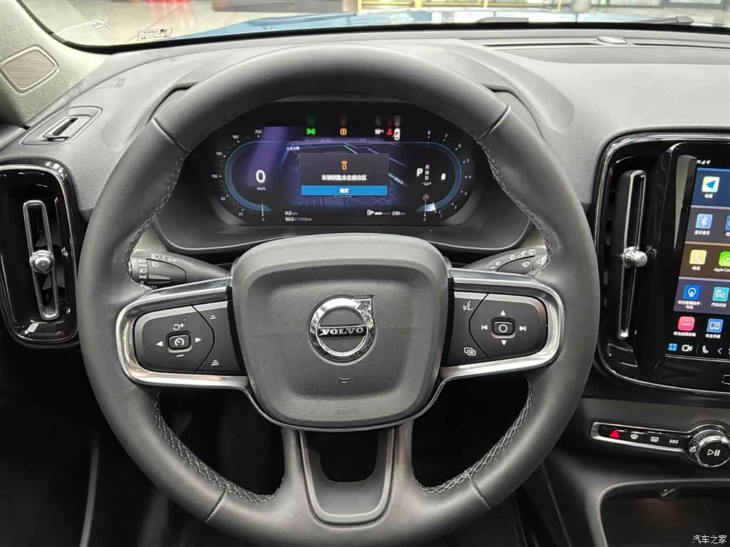 Volvo XC40, 2023 3